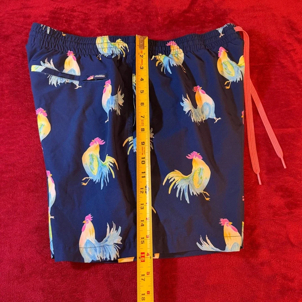 Chubbies Mens Navy Blue Rooster Print Swim Trunks Pink Drawstring Shorts‎ 5.5in